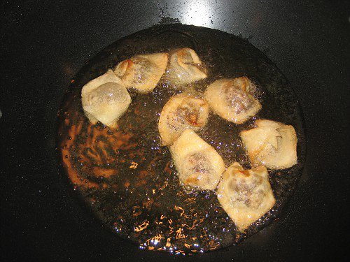 Five Spice Banana Wontons with Caramel Sauce 