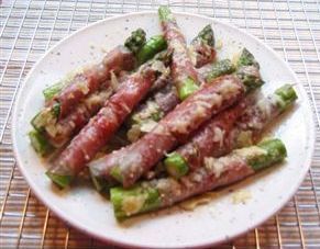 Prosciutto_wrapped_asparagus