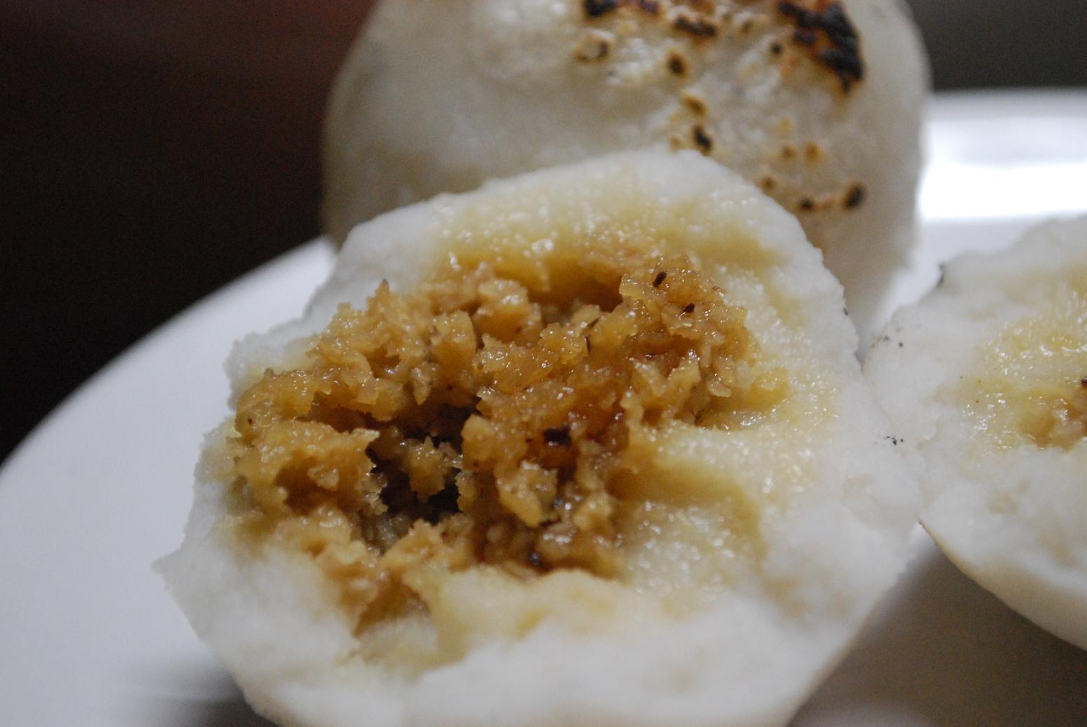 Sweet potato Sukyan (A soft, sweet snack made with molasses)