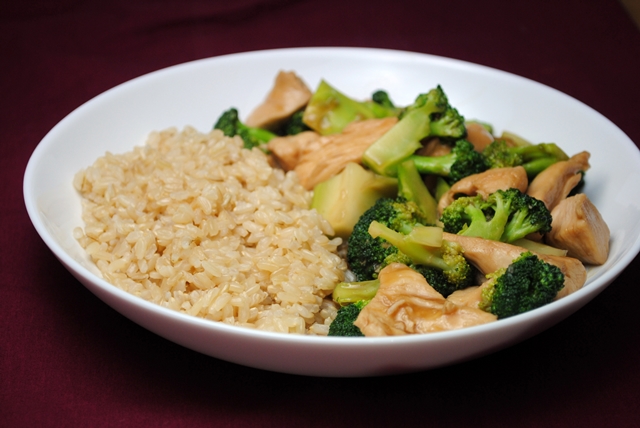 Lunch Special Chicken or Tofu with Broccoli and Brown Sauce