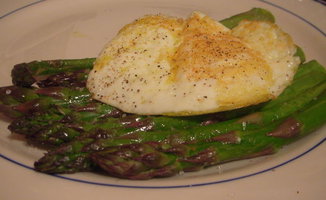 Roasted asparagus and a fried egg