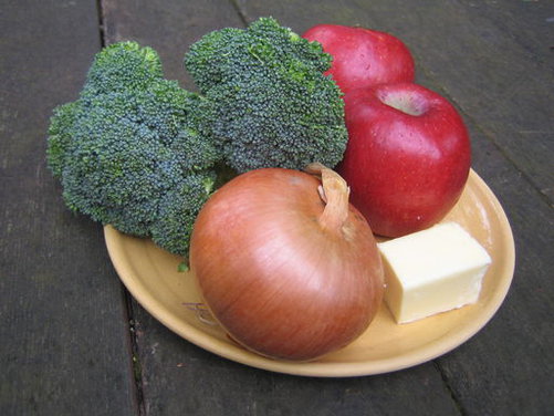 Broccoli Apple Soup