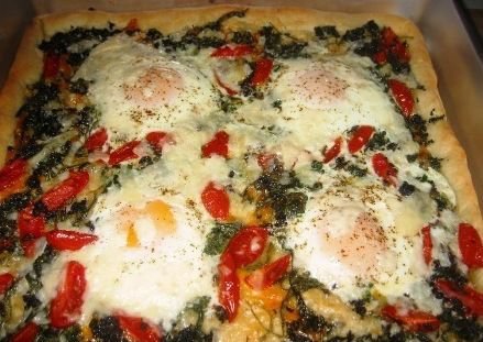 Eggs on Greens Pizza
