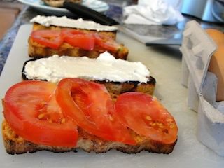 Tomato, Carrot, and Beet Soup with Pulp Bread Croque Madame