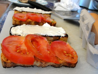 Tomato, Carrot, and Beet Soup with Pulp Bread Croque Madame