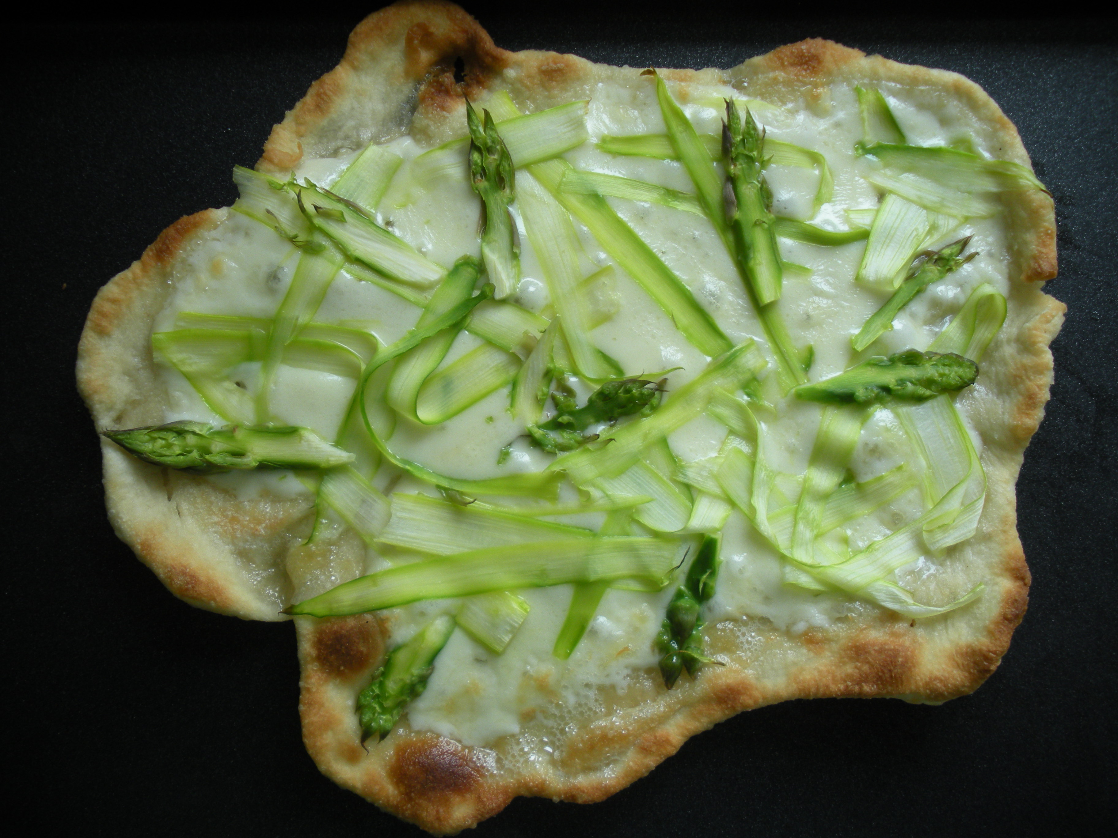Fried Asparagus Pizza with aoili