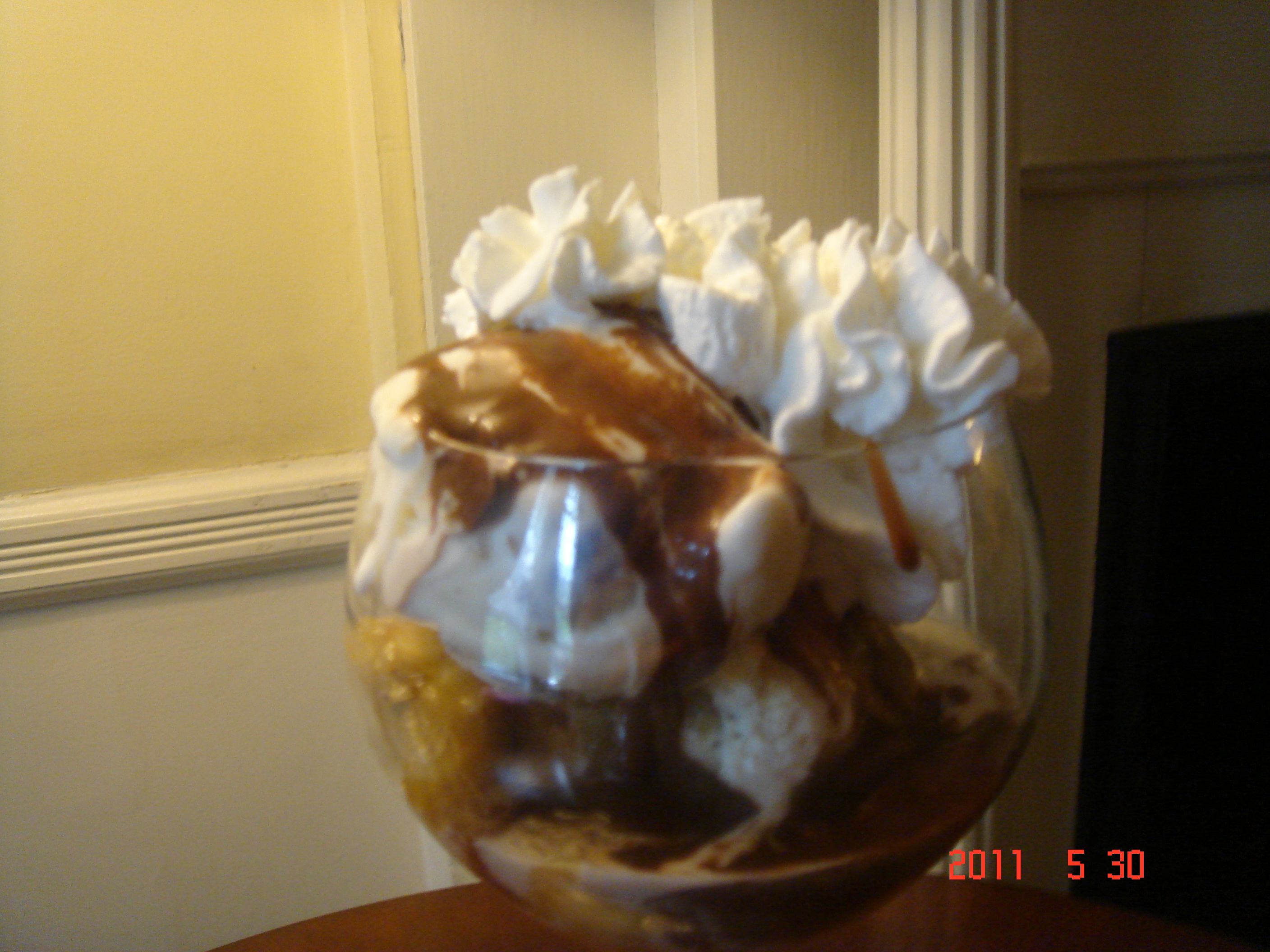 Hot Fudge Sundae with Caramalized Banana