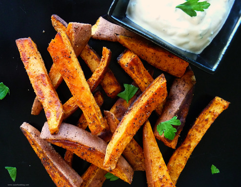 Southwestern Spiced Sweet Potato Fries with Chili-Cilantro Sour Cream