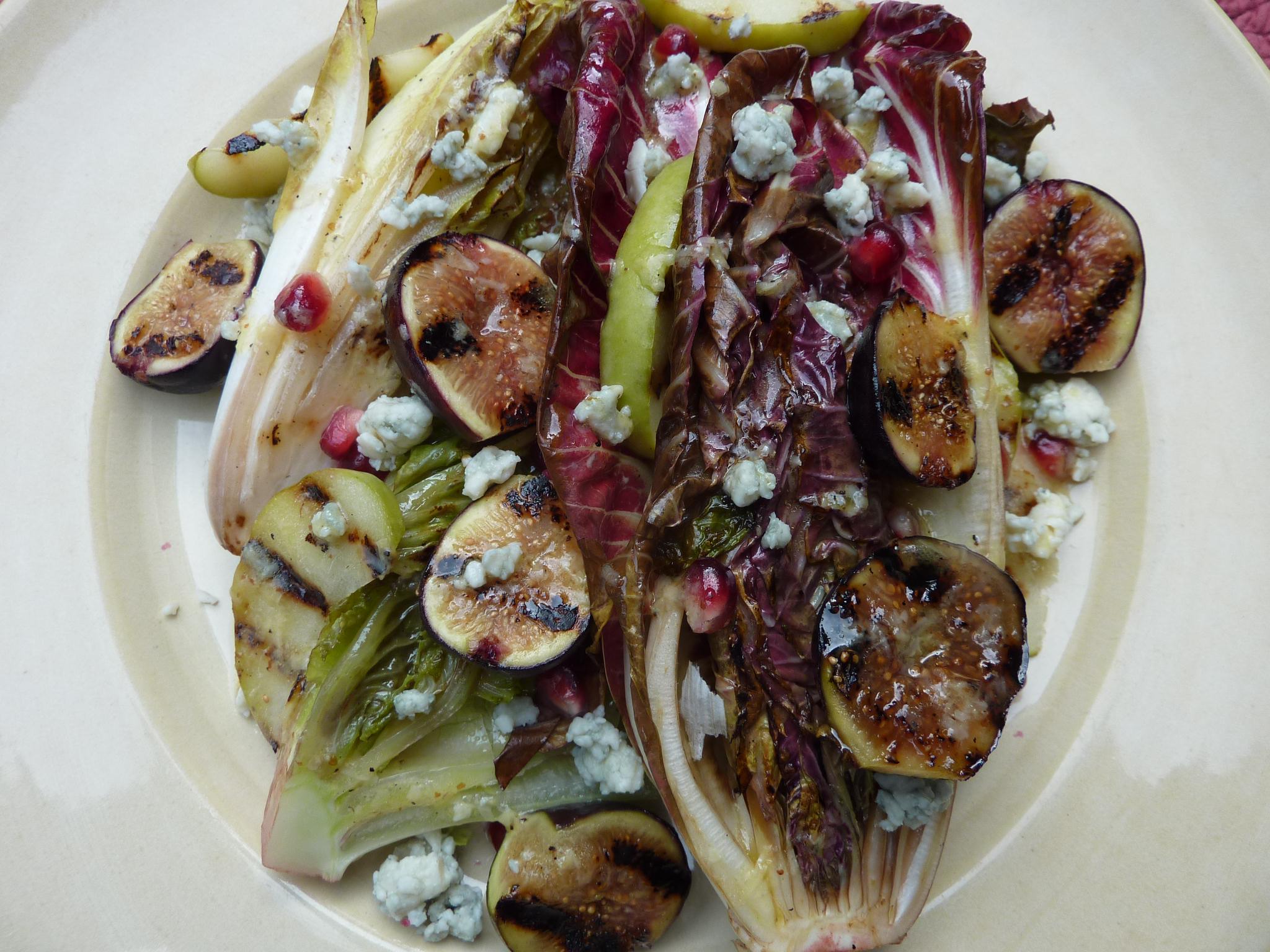 Autumn Grilled Salad with Figs and Apples