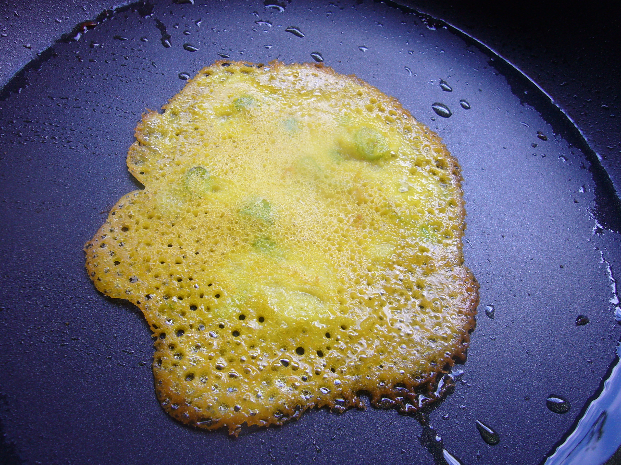 Bánh Xèo - Vietnamese Crepes with Nuoc Cham Dipping Sauce