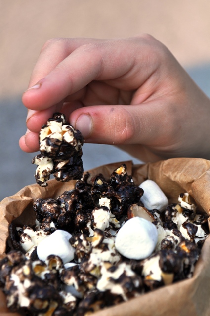 Kickin' Rocky Road Popcorn