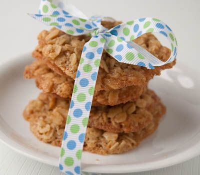 Oatmeal_lace_cookie_stack_1_of_1_