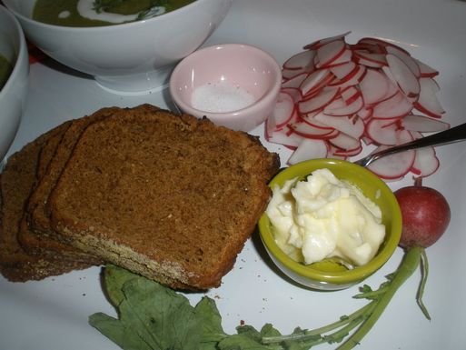 Pumpernickel_bread