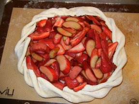 Strawberry Rhubarb Tart