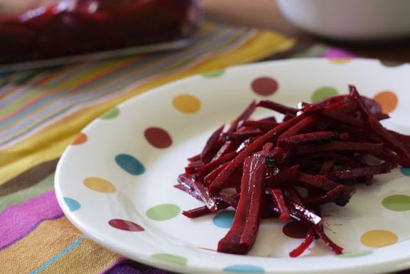 Raw_beet_salad_0519