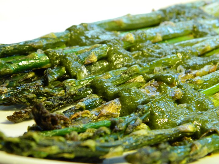 Roasted Asparagus in Balsamic Vinegar & Parsley Sauce with Parmesan Crisps