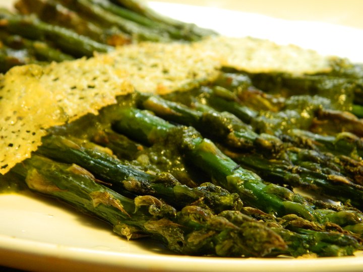 Roasted Asparagus in Balsamic Vinegar & Parsley Sauce with Parmesan Crisps