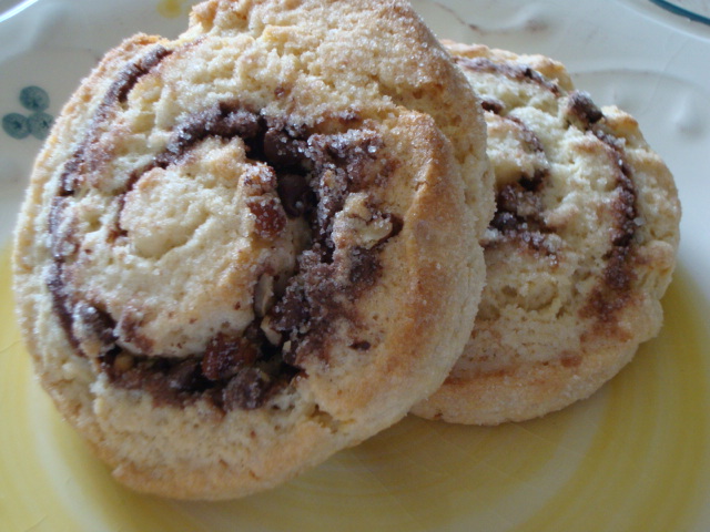 Nutella & Pecan Swirl Biscuit Buns