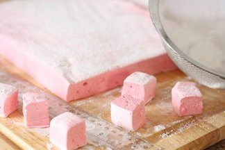 Raspberry_lemonade_marshmallows