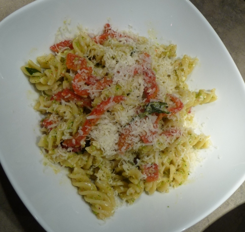Pasta with Roasted Peppers and Brocoli Pesto