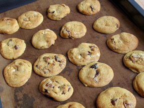 Chunky_fig_and_white_choc_biscuits_2
