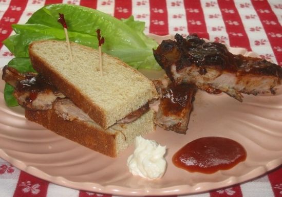 Bone-a-fide-pork-rib-sandwich