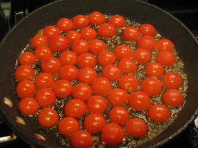 Seared Cherry Tomatoes with Spinach Pesto and Buccatini