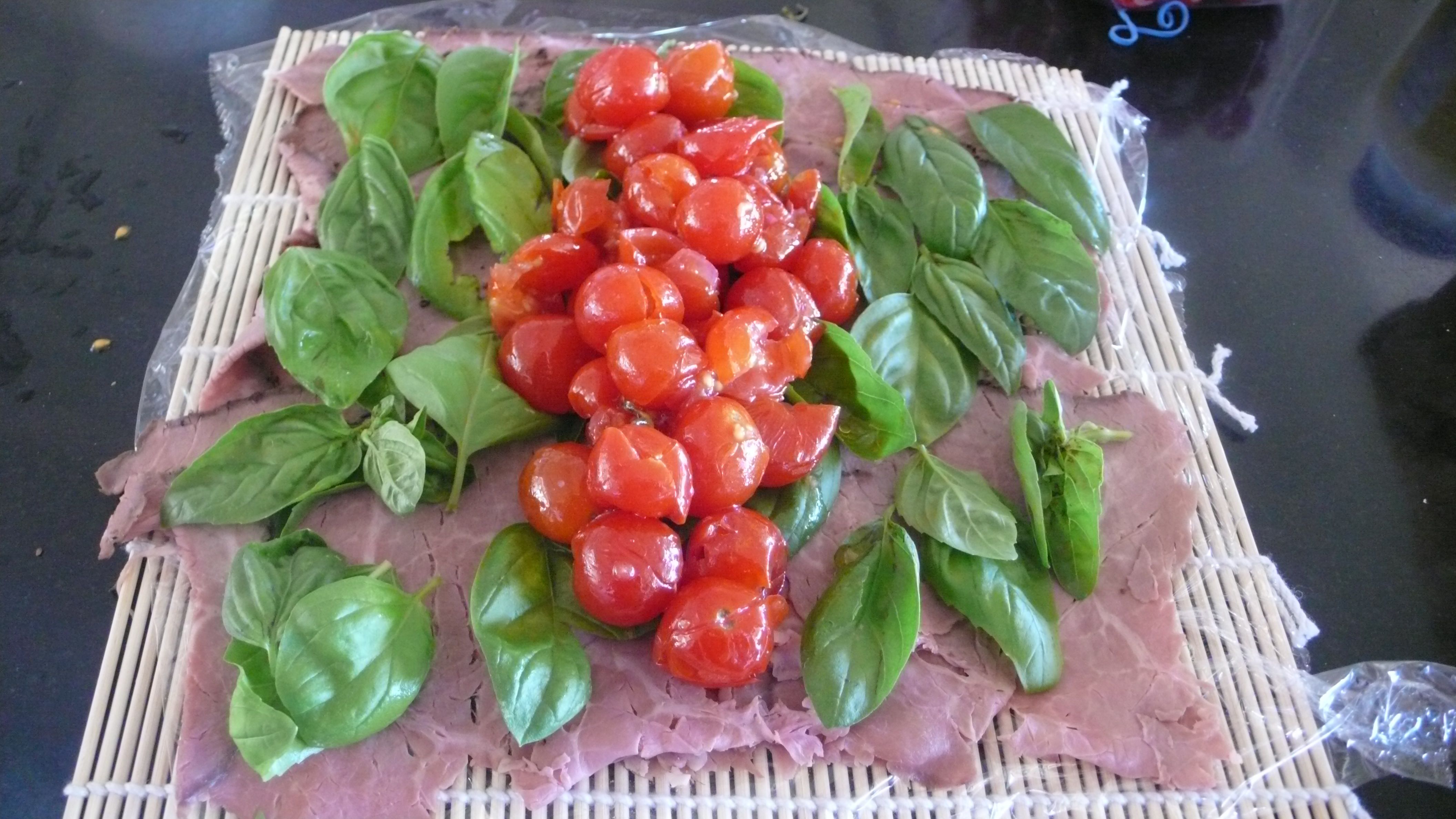 Tomato and Beef Roll