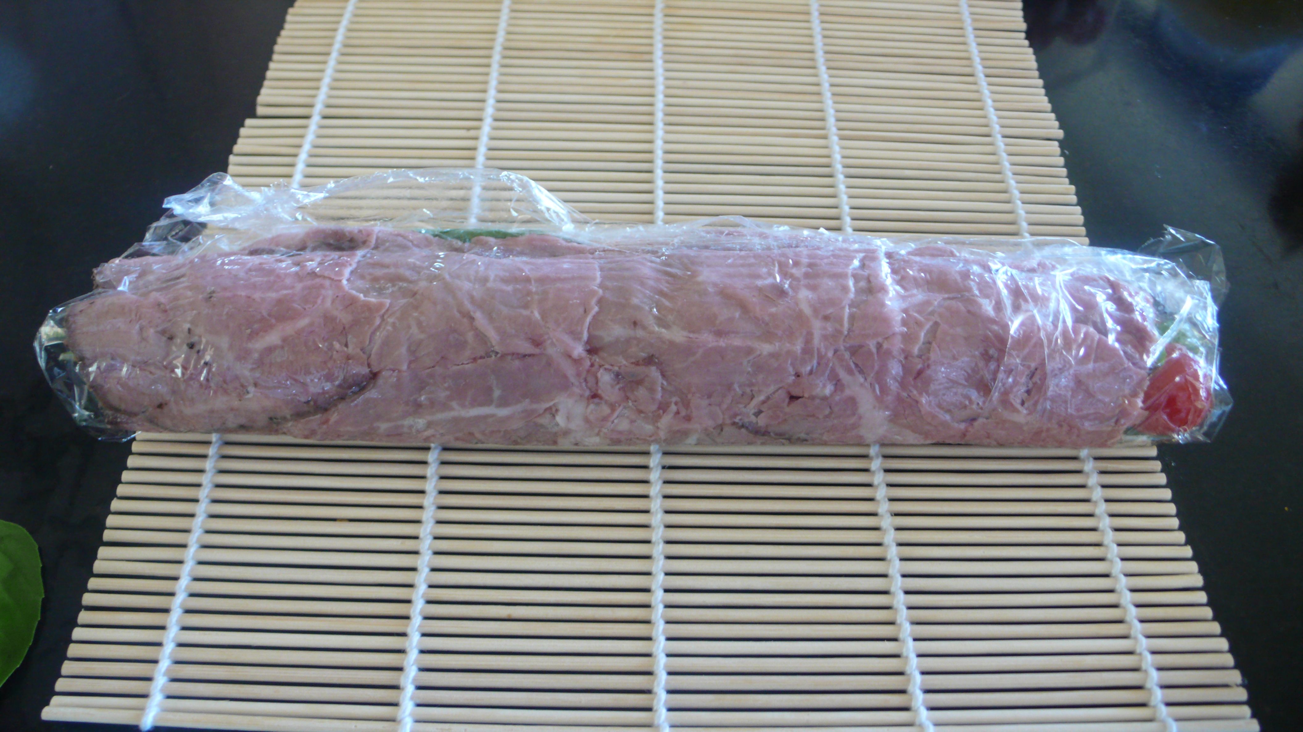 Tomato and Beef Roll
