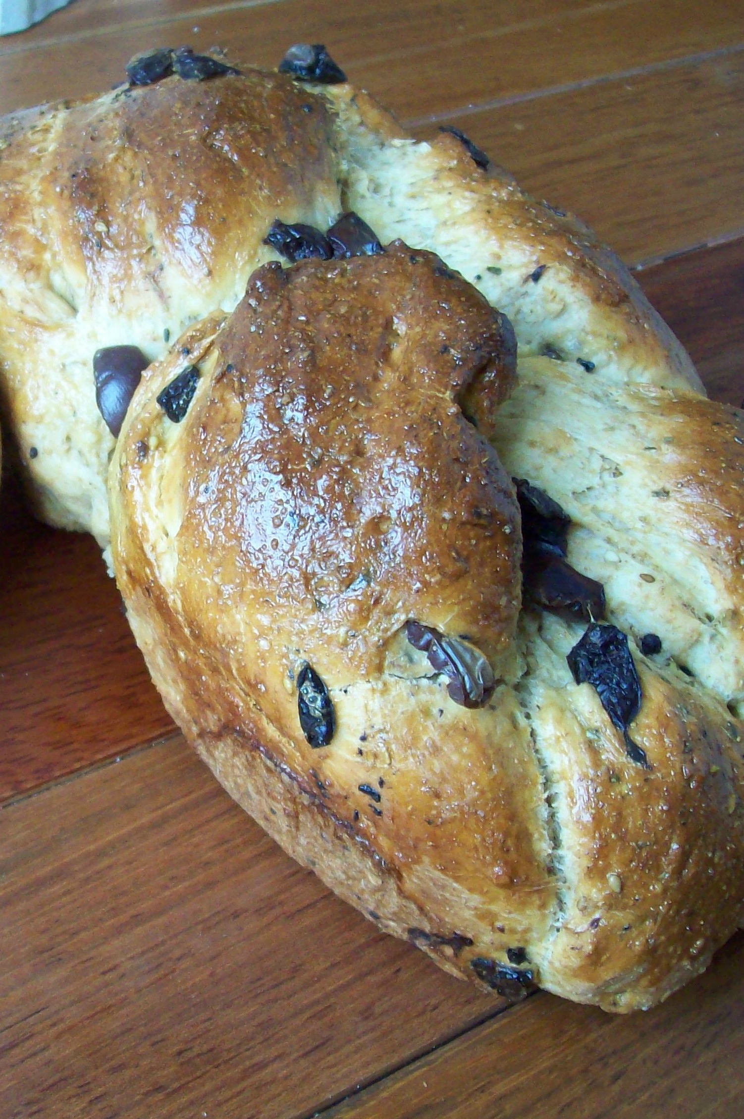 Zaatar and Olive Challah Bread