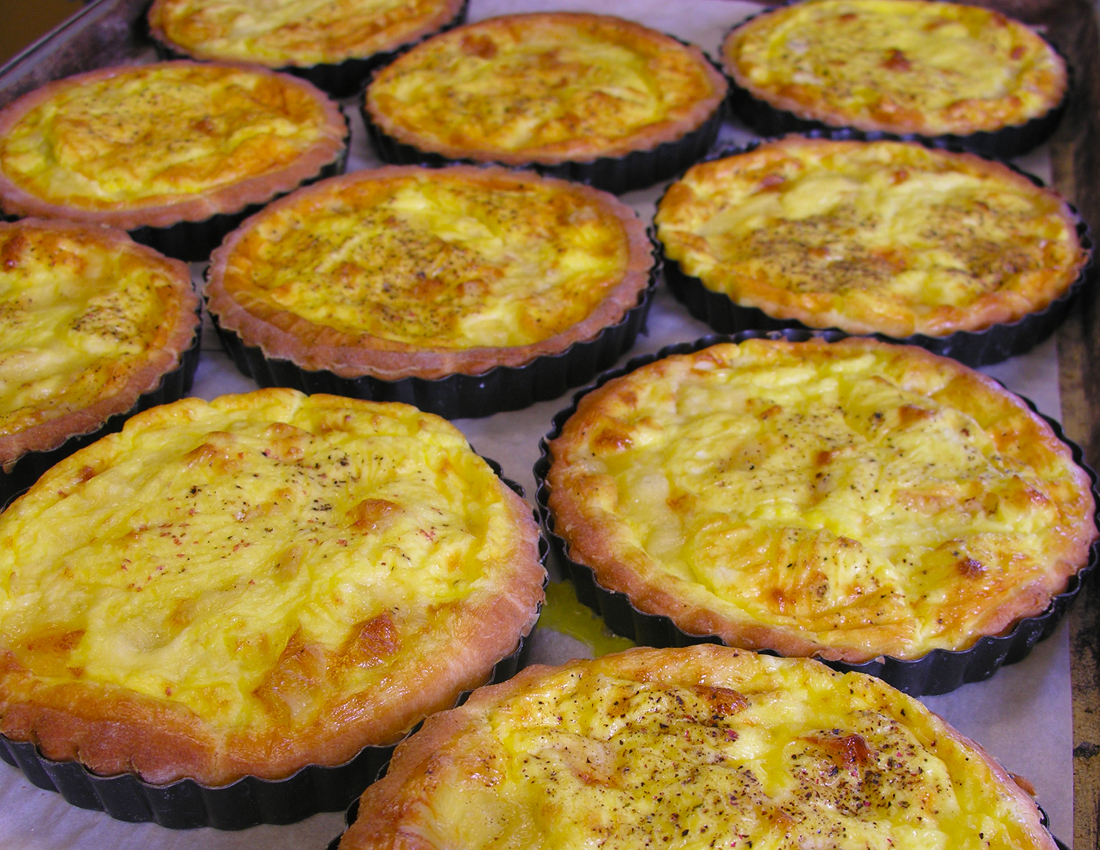 Flamiche au maroilles avec pêche