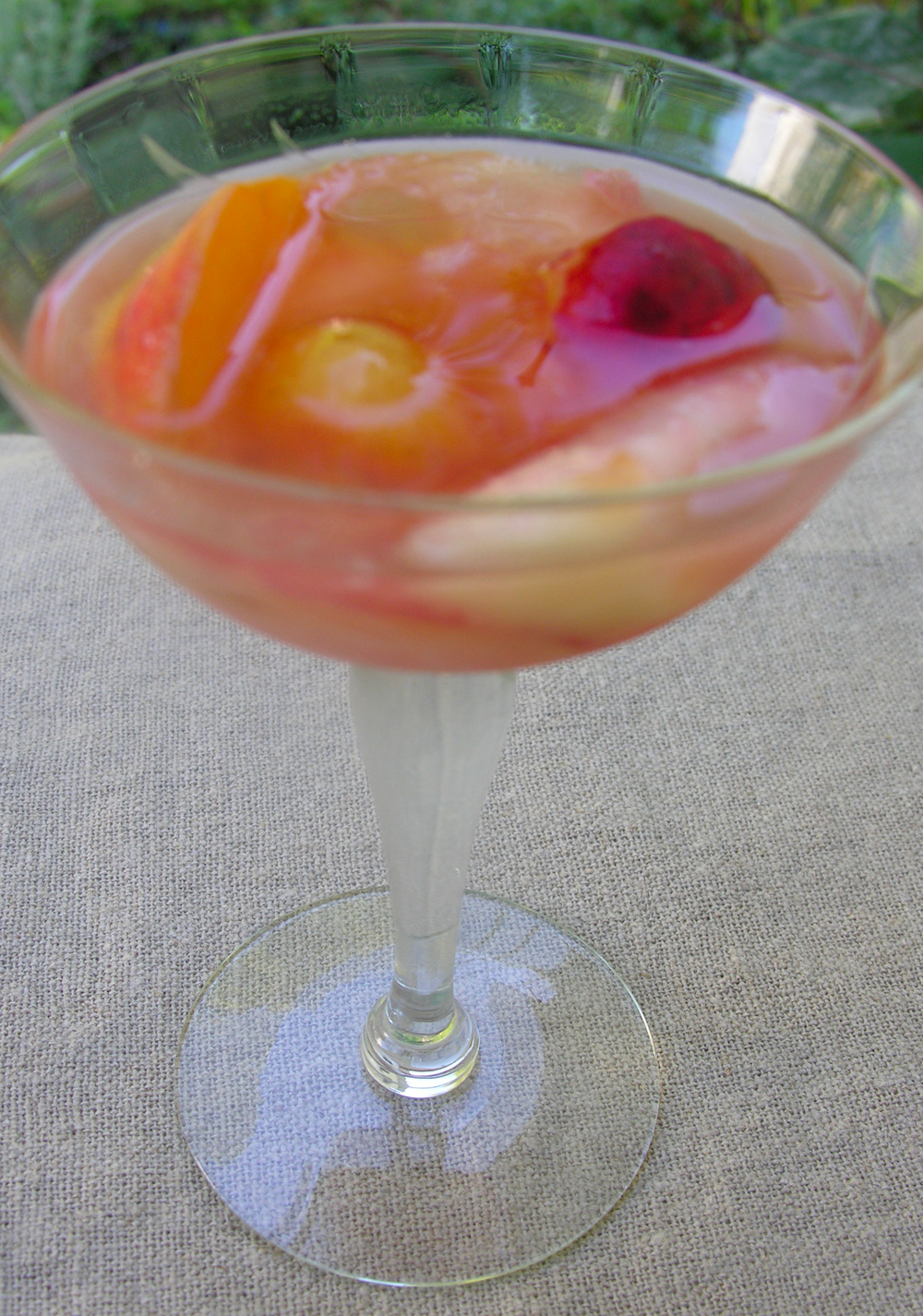 "The Kirsch-Pfirsich Bowle"