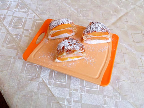 Vanilla-Roasted Peaches and Mascarpone Cream Napoleon