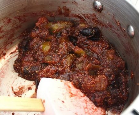 Fig jam with cardamom