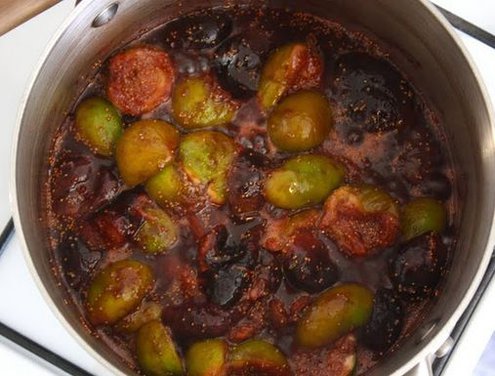Fig jam with cardamom