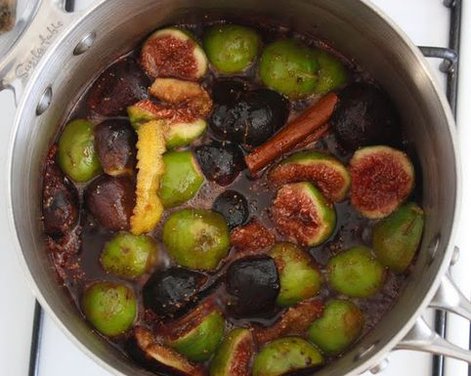 Fig jam with cardamom