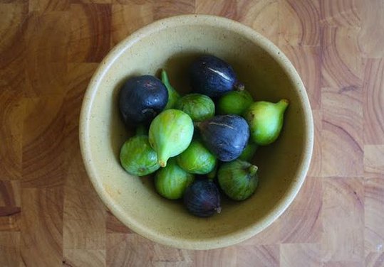 Fig jam with cardamom