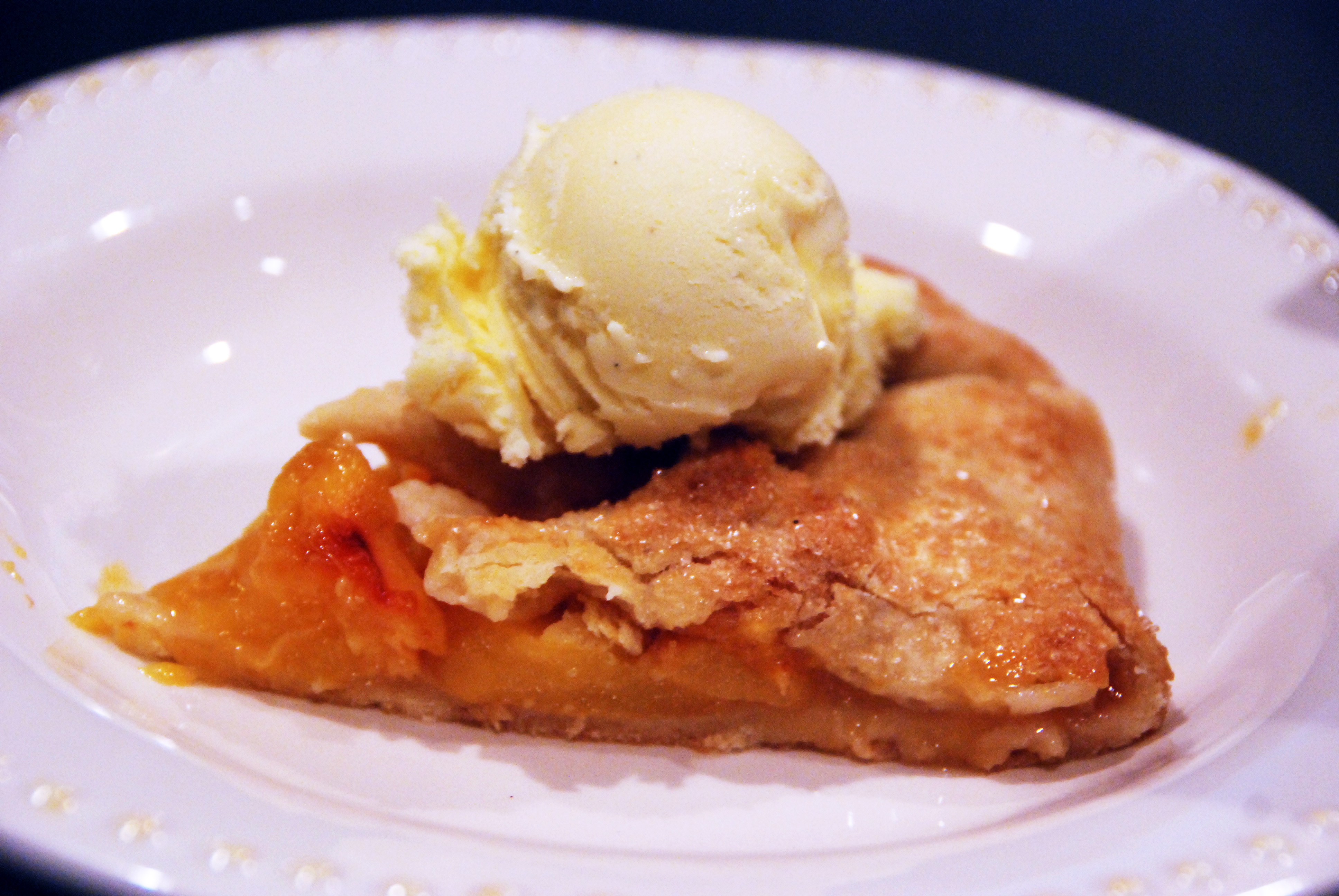 A Simply Elegant Peach Tart