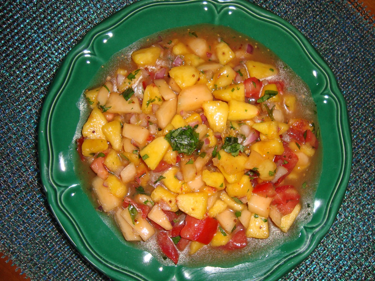 Piquante Peach and Melon Salsa