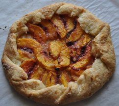 Mini_rustic_peach_tart_2