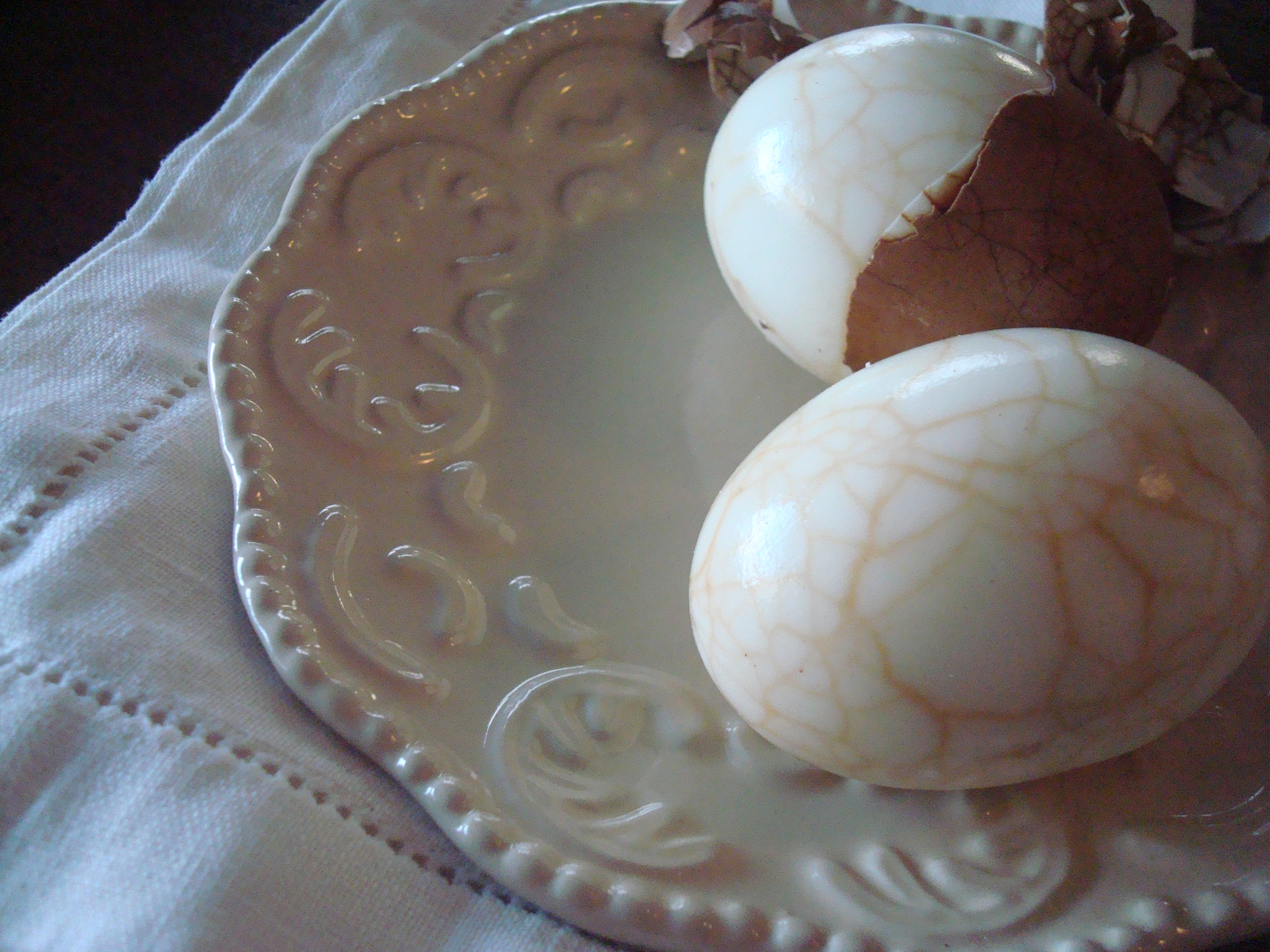 Marbled Tea Eggs with Smoked-Tea Dipping Salt