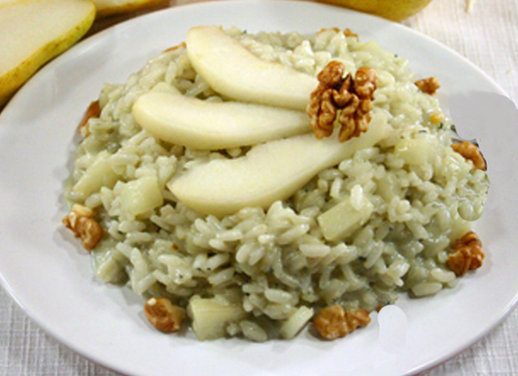 Gorgonzola and Pear Risotto with Walnuts - Risotto con Gorgonzola, Pere e Noci