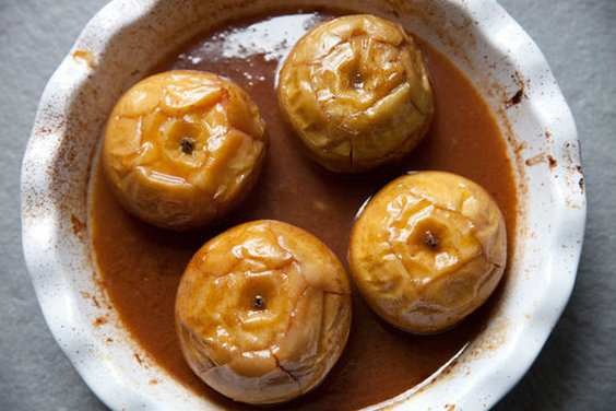 Apples Baked in Cider