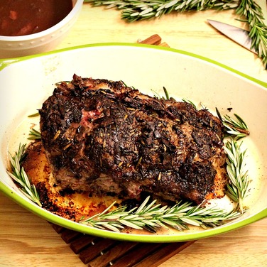 Porcini and Rosemary Crusted Beef Tenderloin with Port Wine Sauce