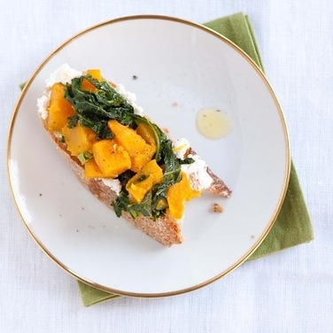 Squash_kale_crostini_2