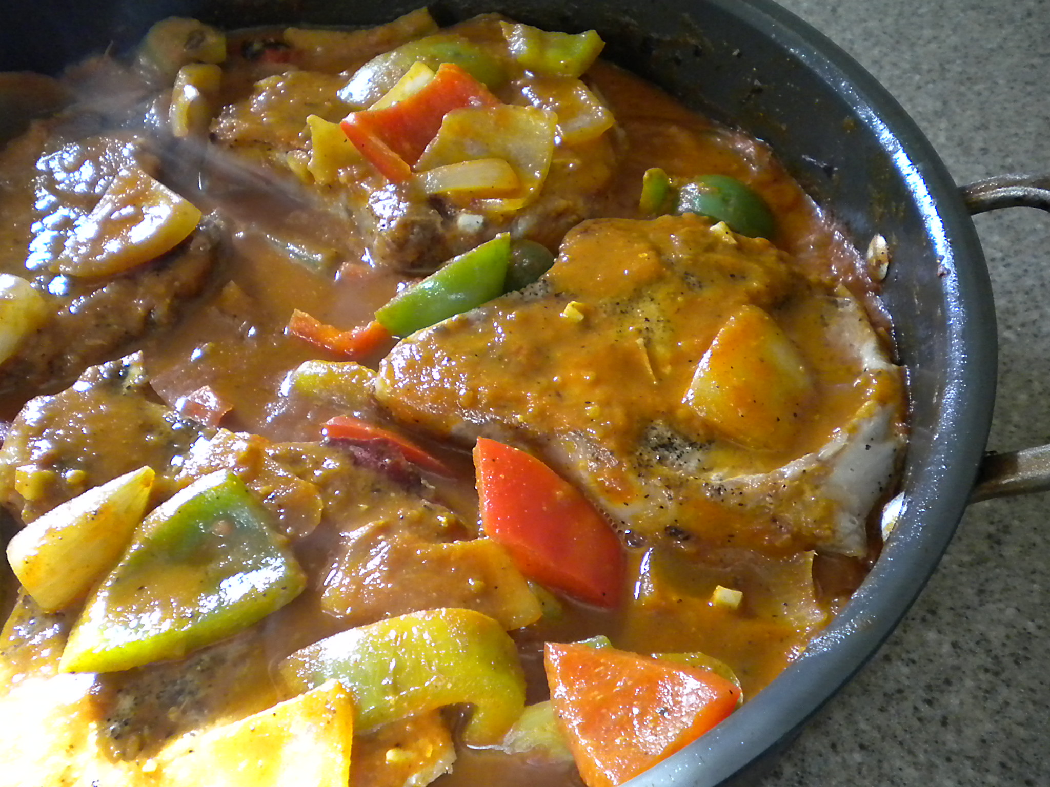 Chunky Pepper and Pork Chop Skillet