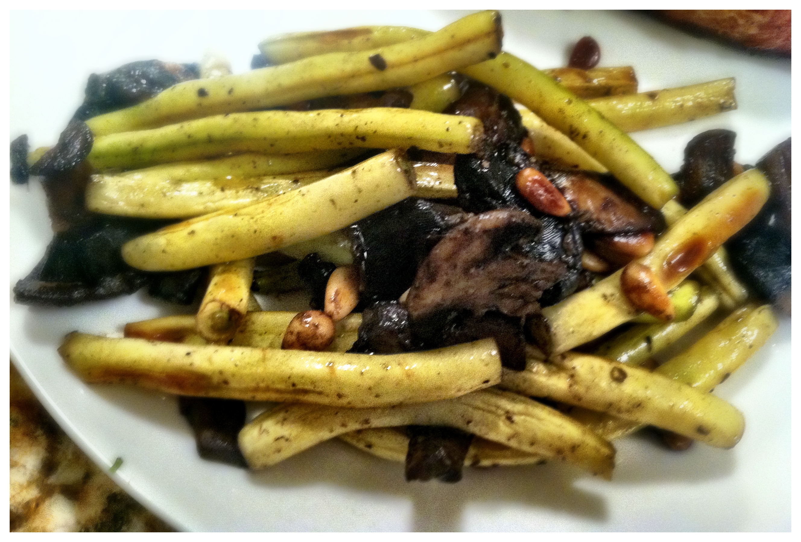 Yellow Beans with Mushroom and Pine Nuts