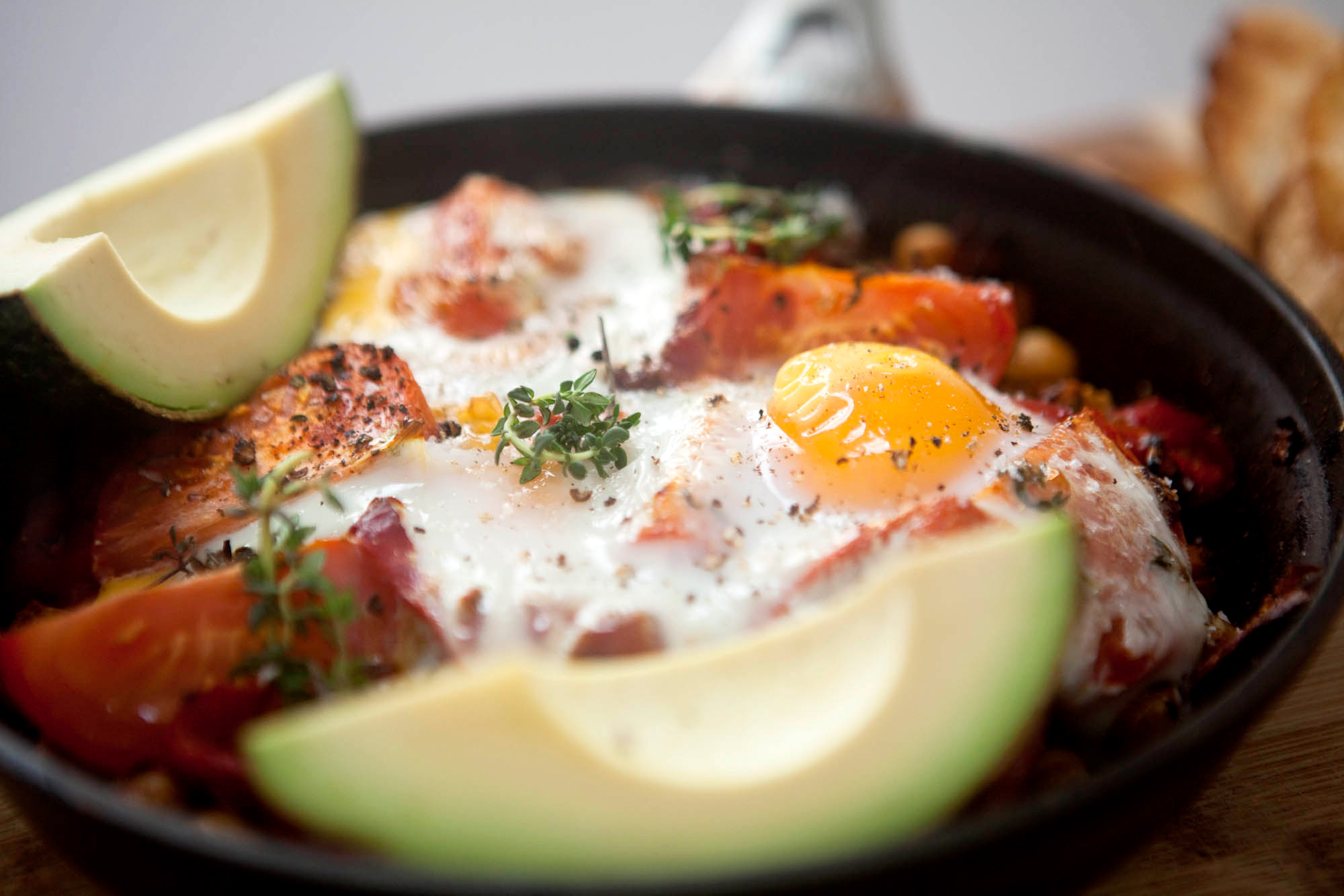 Chickpea, Tomato, and Roasted Red Pepper Skillet Breakfast
