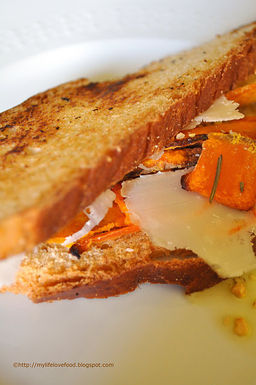 Pumpkin_chips_brioche
