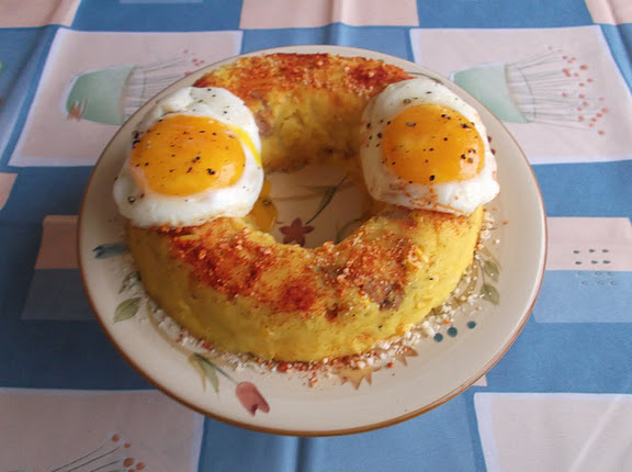Saffron Polenta with Sausage and Corn